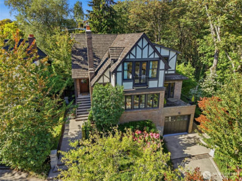 1905 33rd Ave S, Seattle, WA 98144