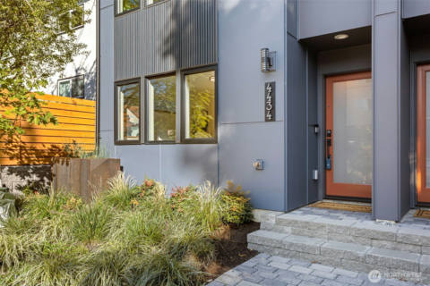 4434 Dayton Ave N, Seattle, WA 98103