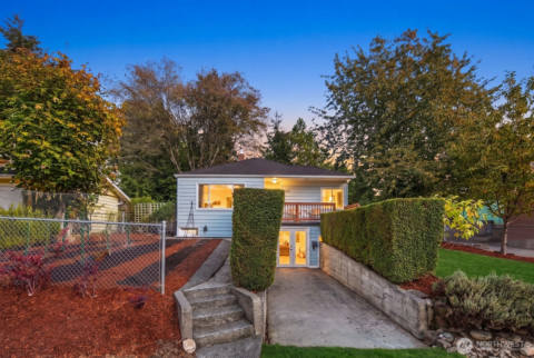 10032 11th Ave SW, Seattle, WA 98146