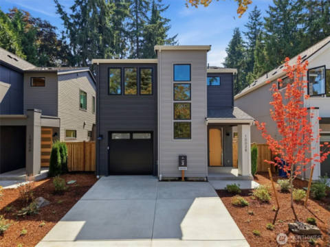 10028 Slater Ave, Kirkland, WA 98033