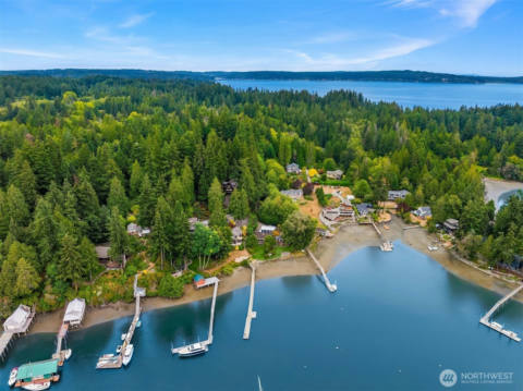 15122 & 15128 Anna Vera Lane NE, Bainbridge Island, WA 98110