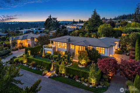 9040 14th Street NE, Clyde Hill, WA 98004